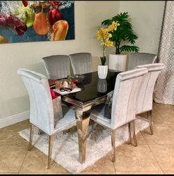 Living room and Dining room SET (Good condition)
