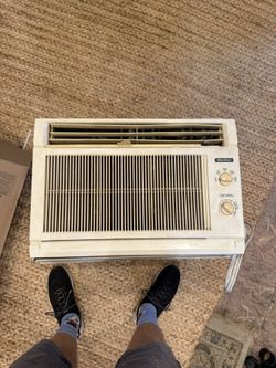 Quasar Window Mounted Ac Unit 11500 BTU