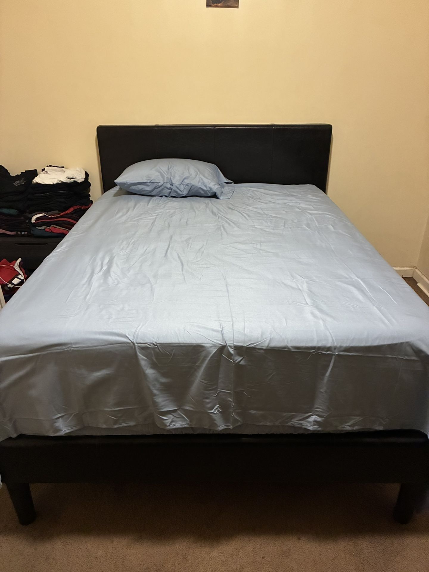 Queen Bed With Mattress And Night Stand 