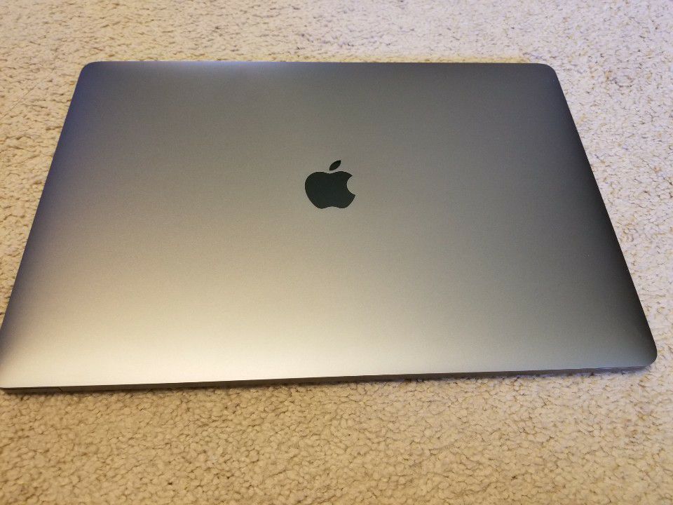 Macbook Pro 15 inch built in 2016