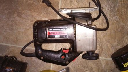 Craftsman auto scroller saw (hablo español)