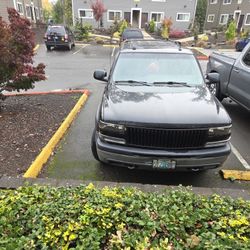 2004 Chevrolet Suburban