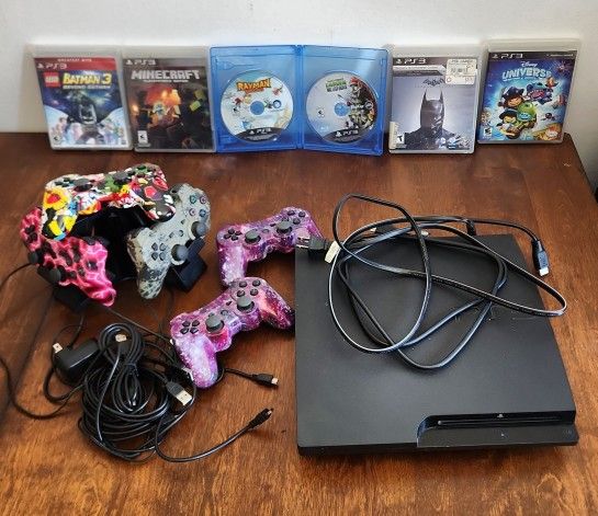 PlayStation3 w/ 5 Controlers & 6 Games