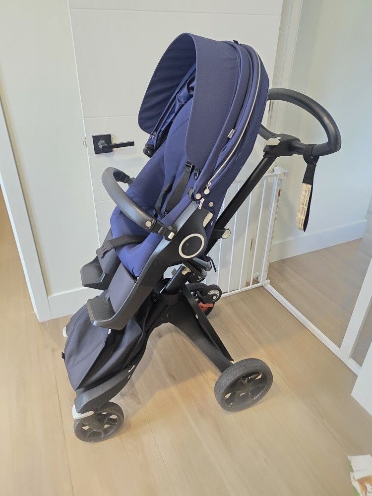 Stokke Xplorer Stroller+ Sibling Board+ Rain cover