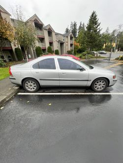 2004 Volvo S-60