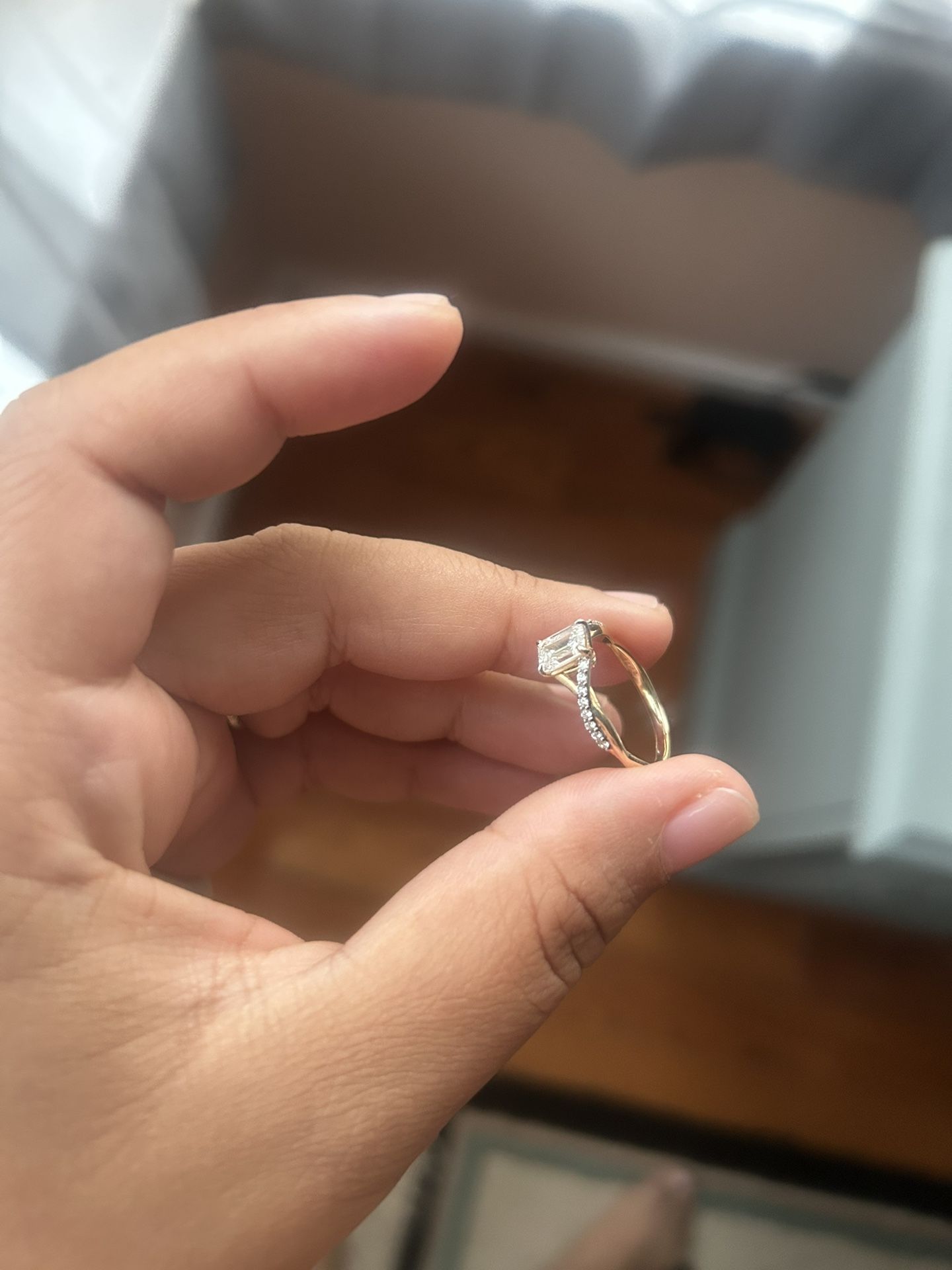 14k Diamond ring