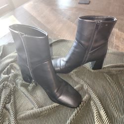 Womens Boots 7