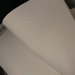 Tempur-Pedic king size mattress topper