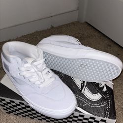 Selling the Vans Skate Half Cab Daz Shoes