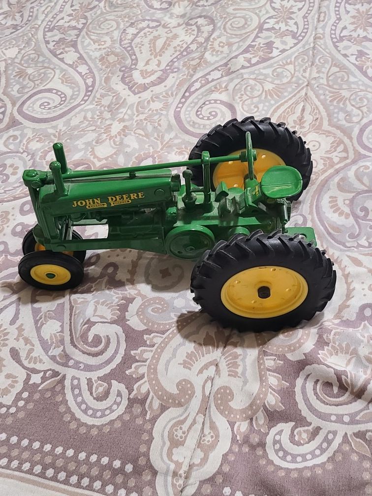 John deere tractor