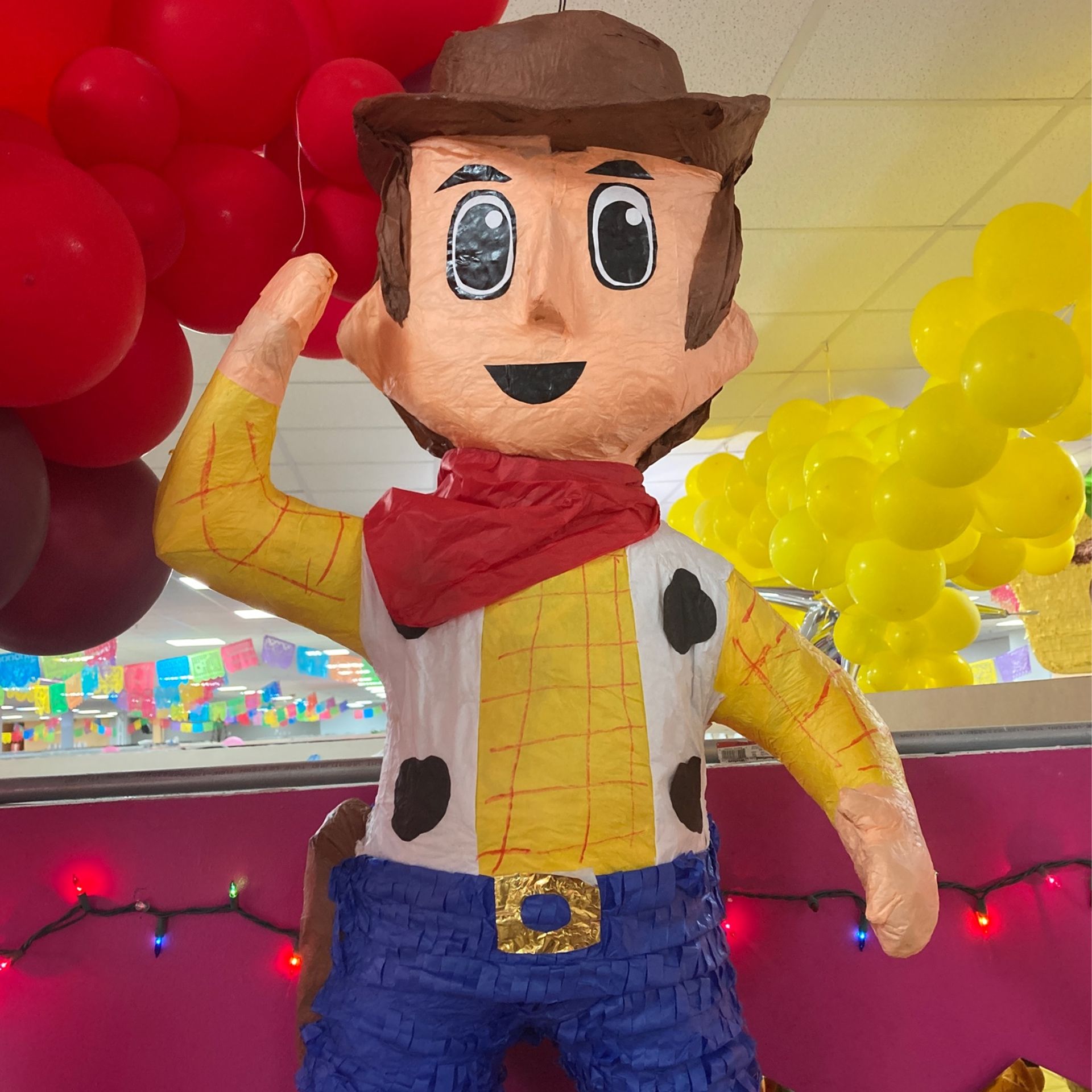 Woody Piñata