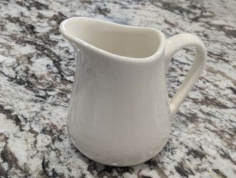 9 oz White Ceramic Creamer Pitcher – Small Coffee & Milk Server