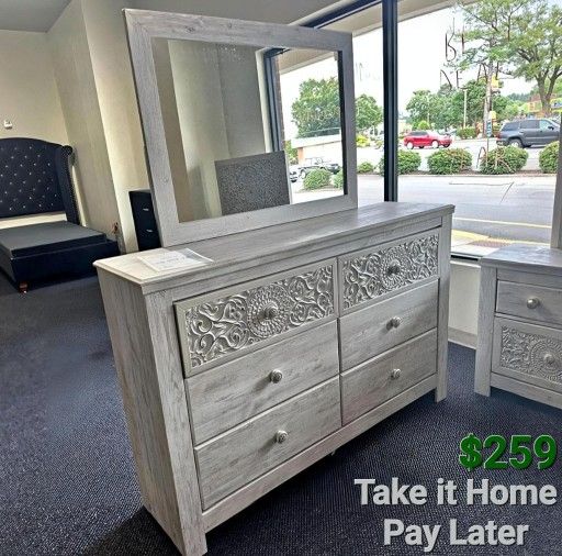 PAXBERRY DRESSER