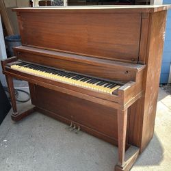 Vintage Piano FOR FREE