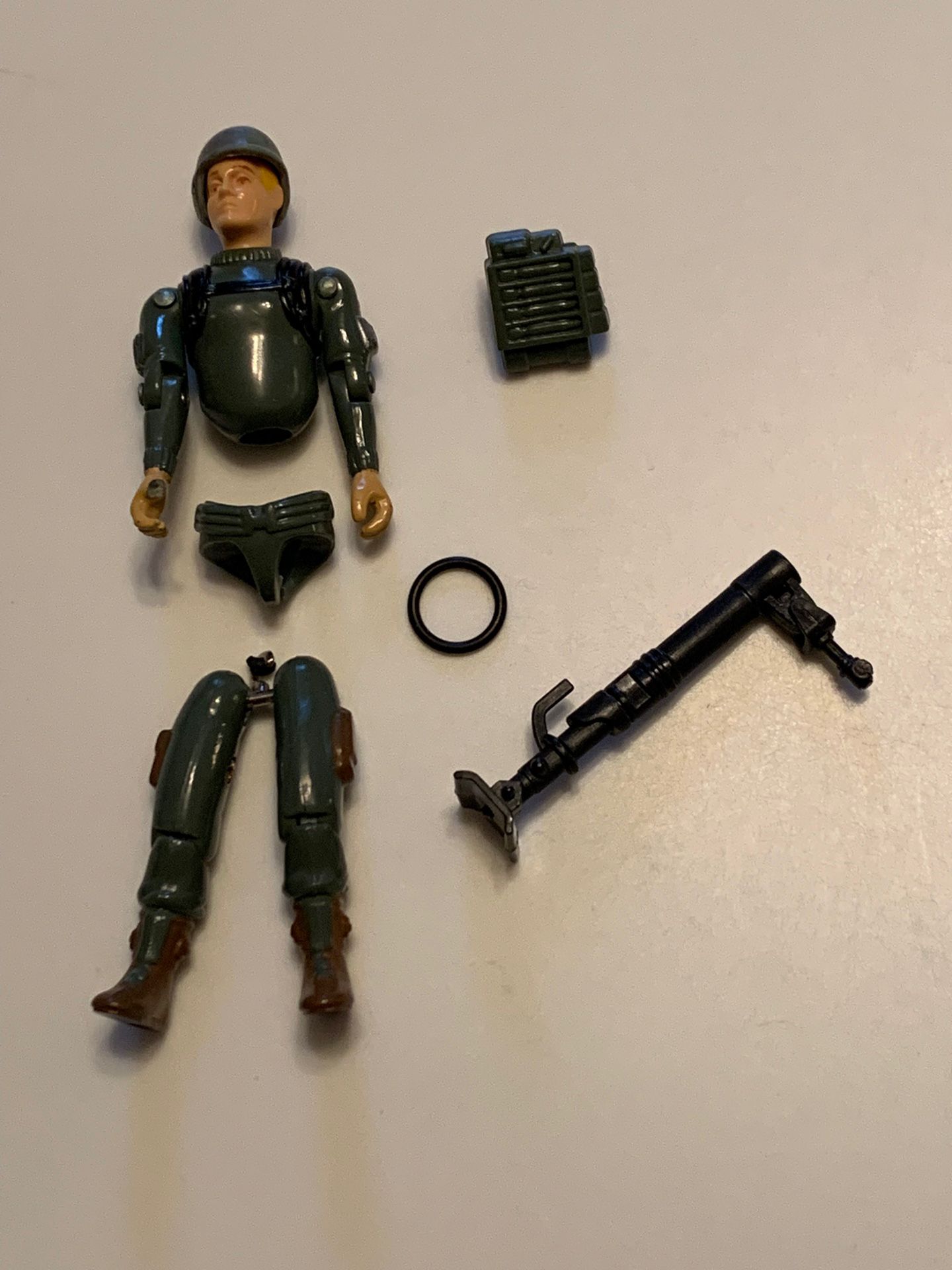 G I JOE MORTAR SOLDIER (SHORT-FUZE) from 1972 (straight-armed) with Accessories