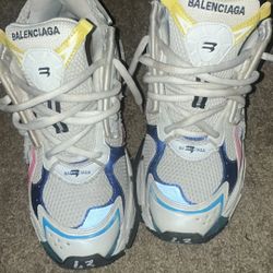 Balenciagas runners