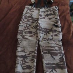 King of the Mountain Mens wool camo  omnitherm pants w/ suspenders 32 (34x27)