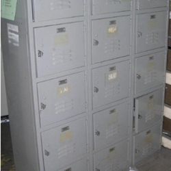 Medart 15 door heavy duty commercial lockers