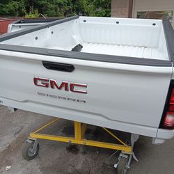 2024 GMC  Sierra 2500  Truck Bed
