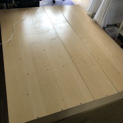 FREE Queen Bed Platform Blond Wood