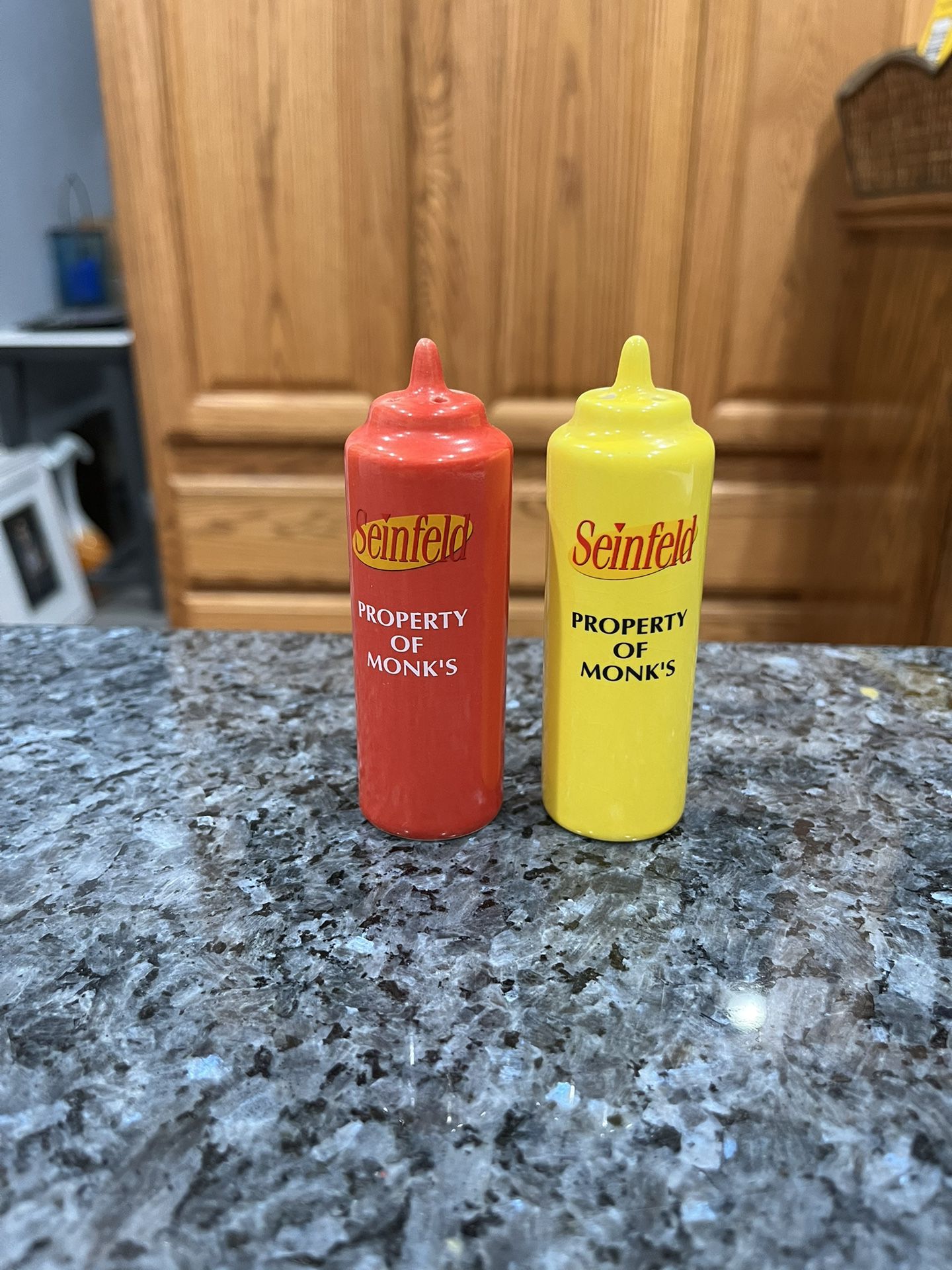 Vintage Seinfeld Ketchup and Mustard Bottle Ceramic Salt and Pepper Shakers 90’s.  Brand New Never Used 