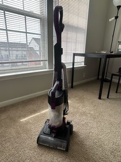 Bissell Vacuum Cleaner (Model 3437)