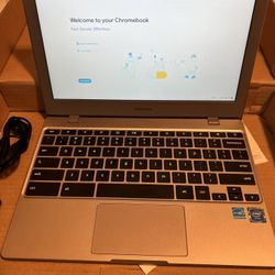 Samsung Chromebook Laptop 💻  $140 Obo