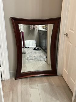 Hanging mirror