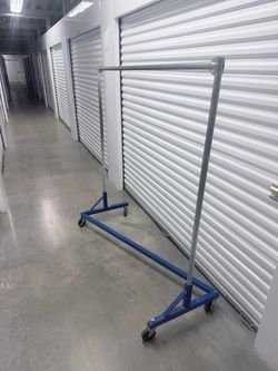 Rolling Z-Rack Clothing Rack