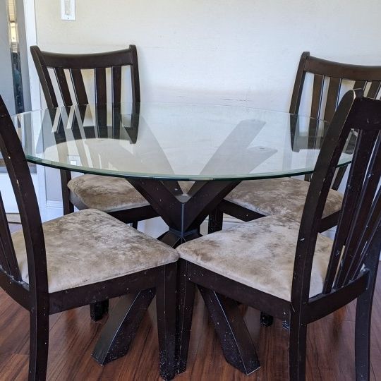 Dining Table With Chairs