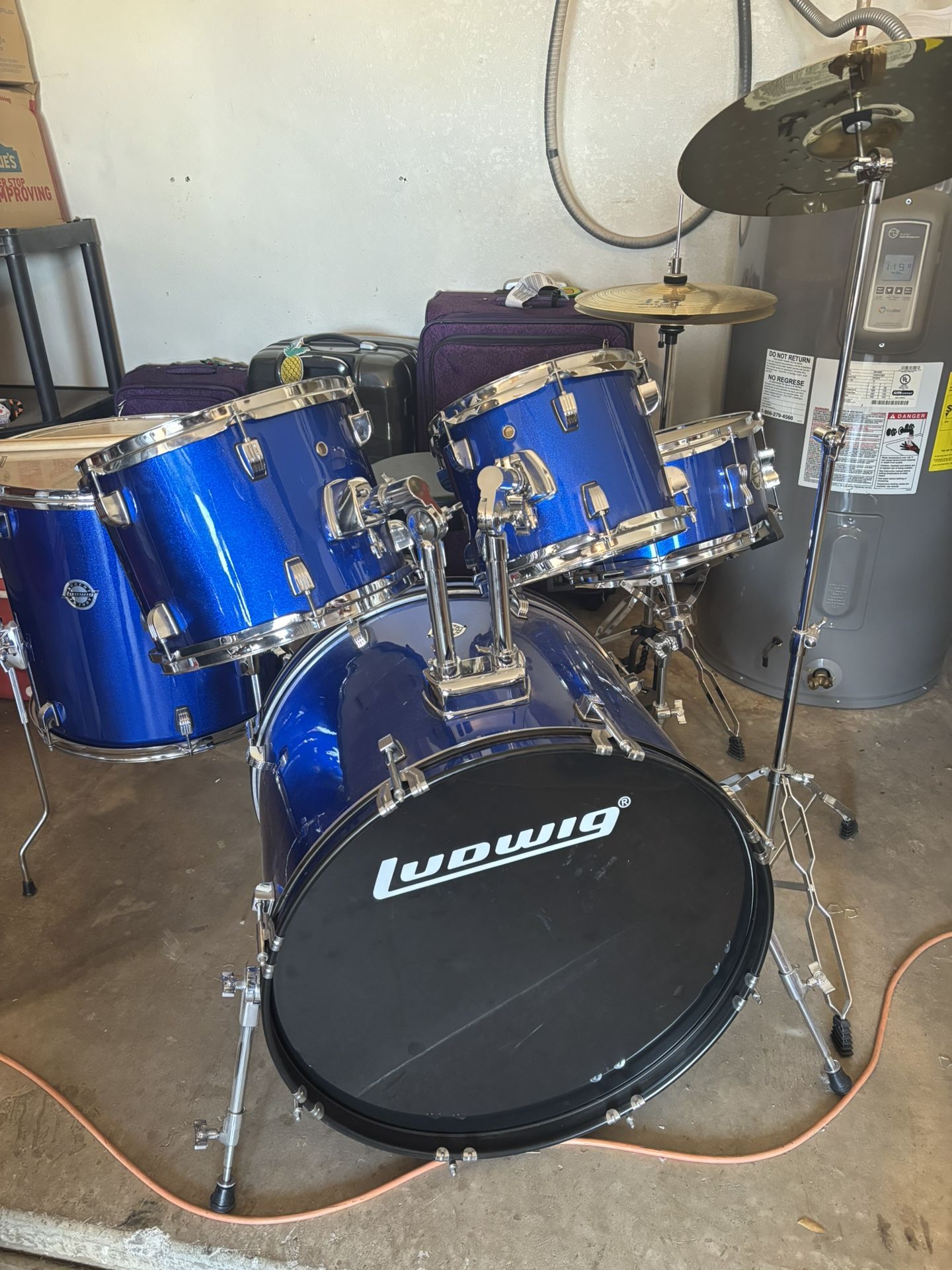 5 Pc Ludwig drumset 