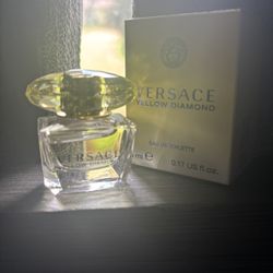 Versace Yellow Diamond Perfume