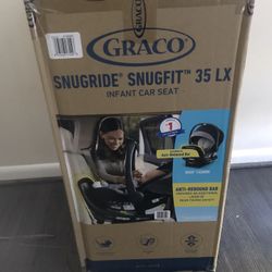 Graco Snug-ride Snug fit 35LX Infant Car Seat 