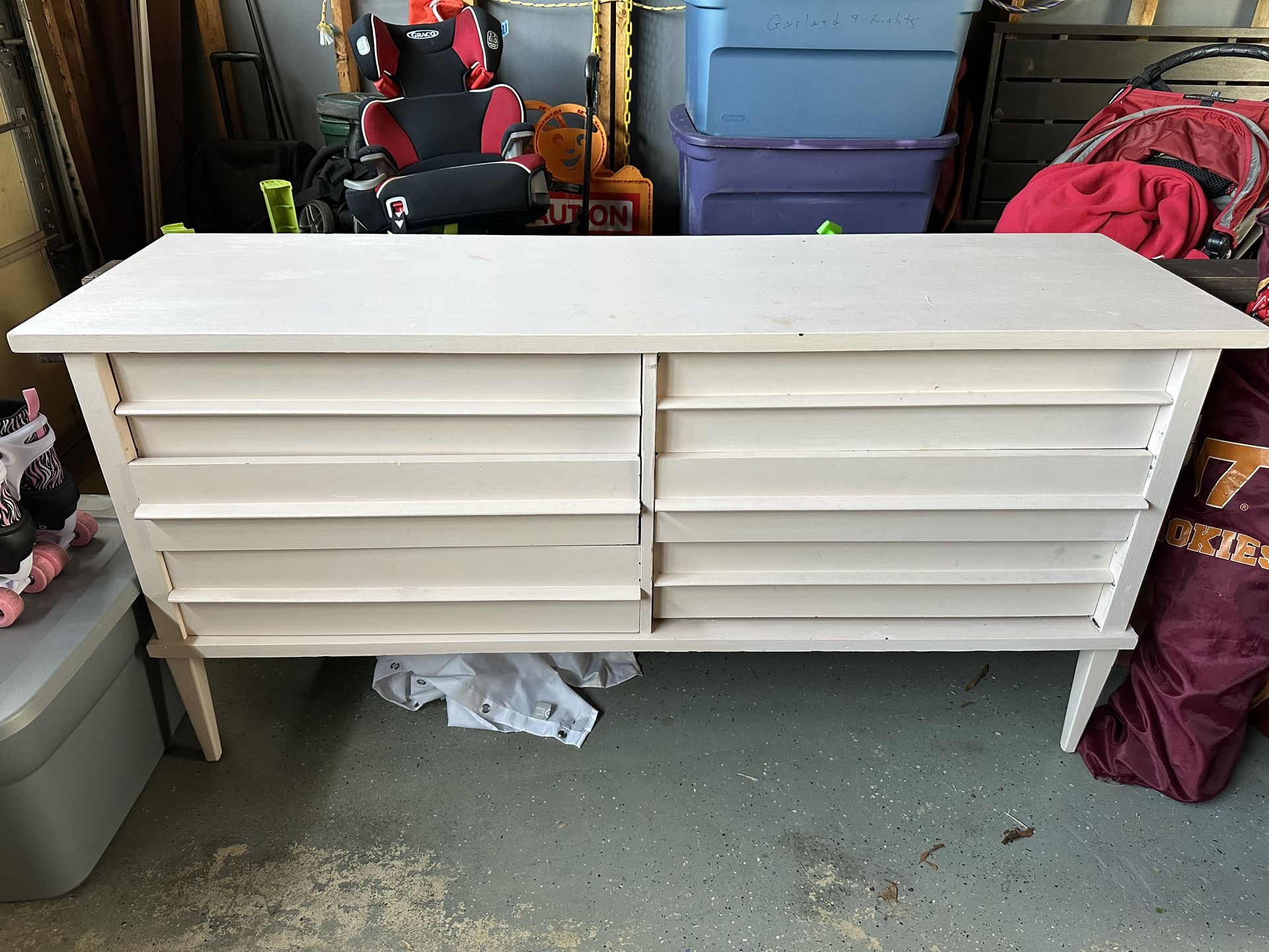 Antique Dresser Solid Wood Light Pink 6 Drawers $60