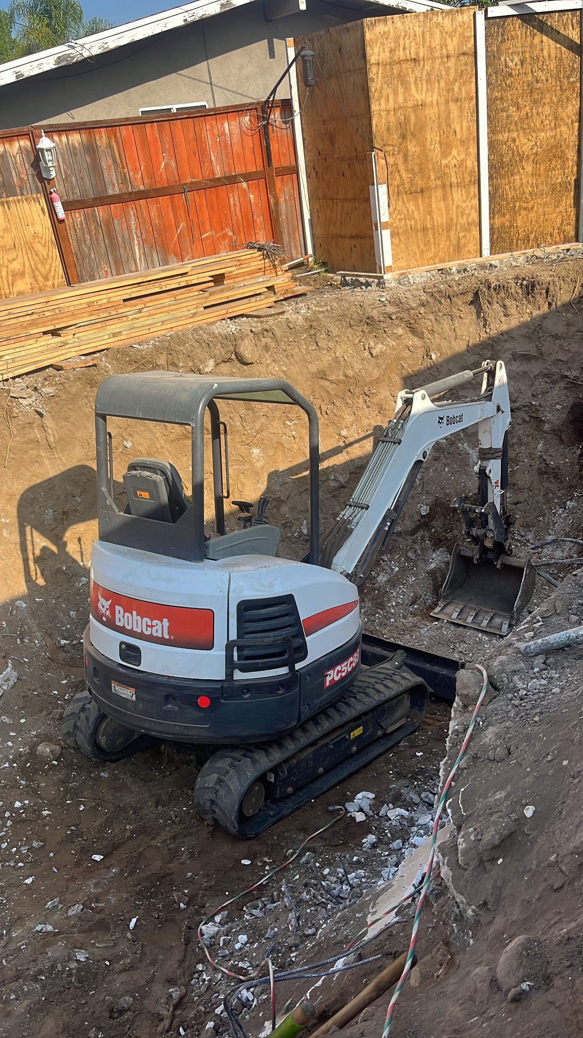 Bobcat Excavator Dump Truck