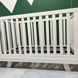 Mack and milo crib sale