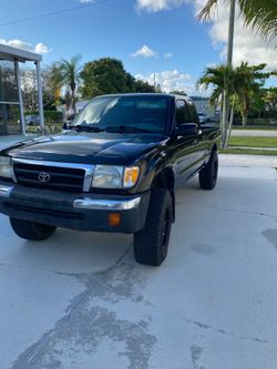 2000 Toyota Tacoma