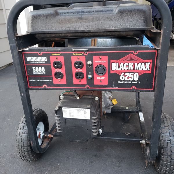 Black max generator 5000 / 6250 120V and 240V for Sale in Everett, WA