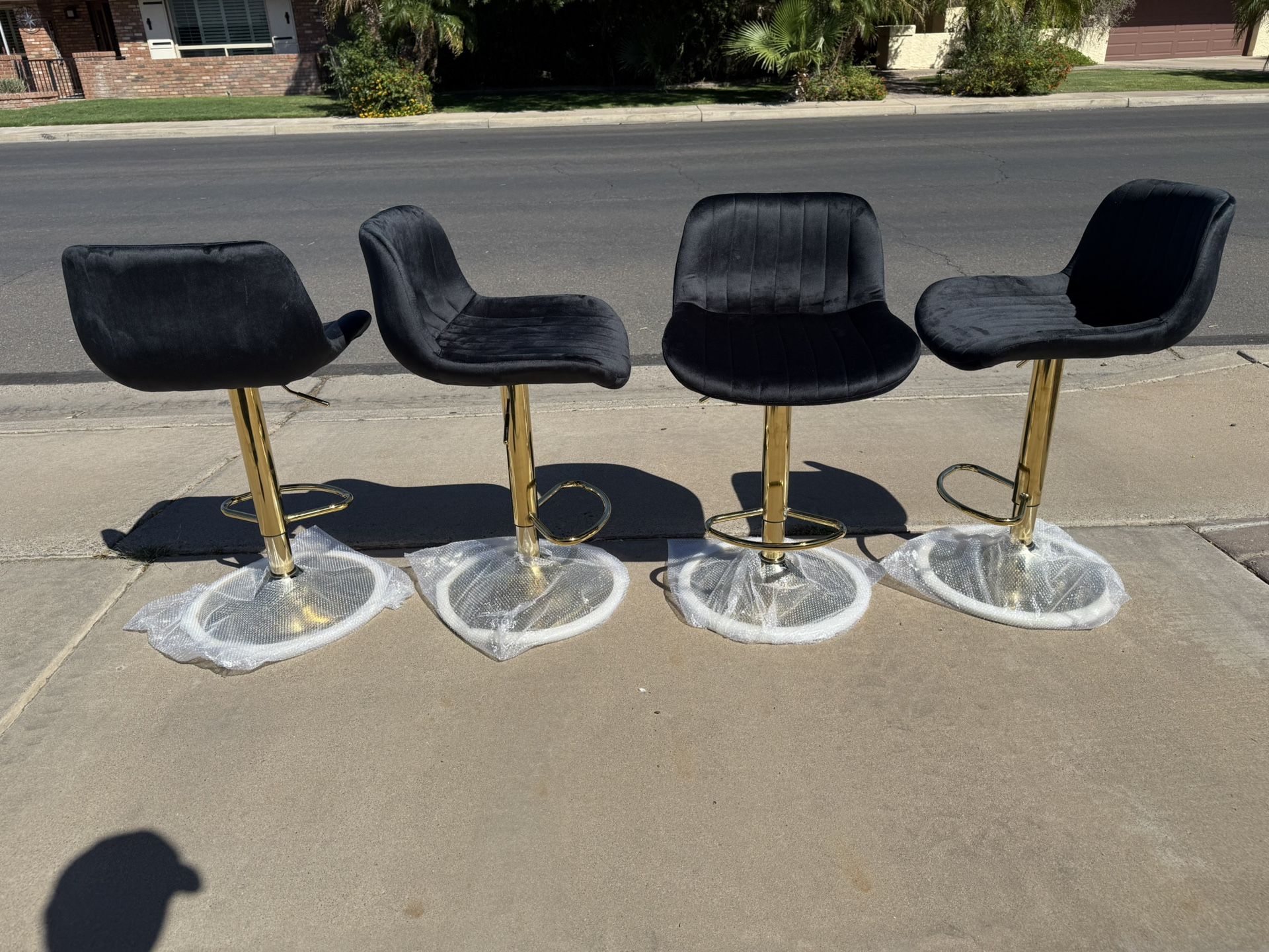 Brand new Bar Adjustable height bar Stools