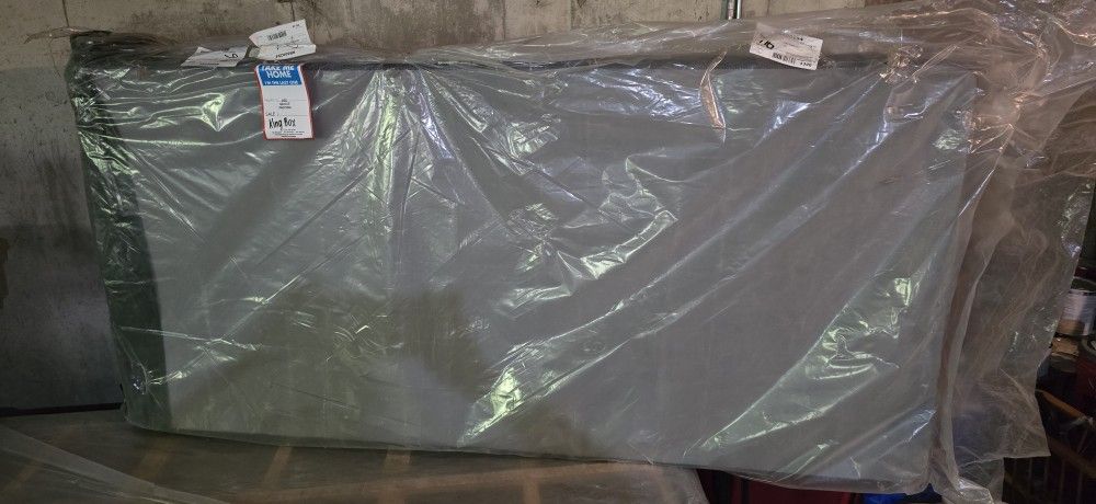 Brand NEW King Box Spring (2)