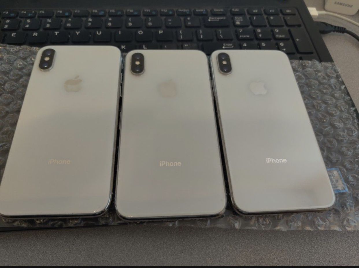 IPHONE X 64GB SILVER, GRAY UNLOCKED
