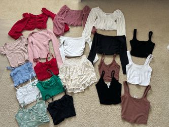 Hollister tops size XXS and XS