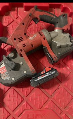 Milwaukee bandsaw and 3.0 battery