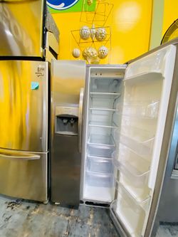 Refrigerador de dos puertas a pagos