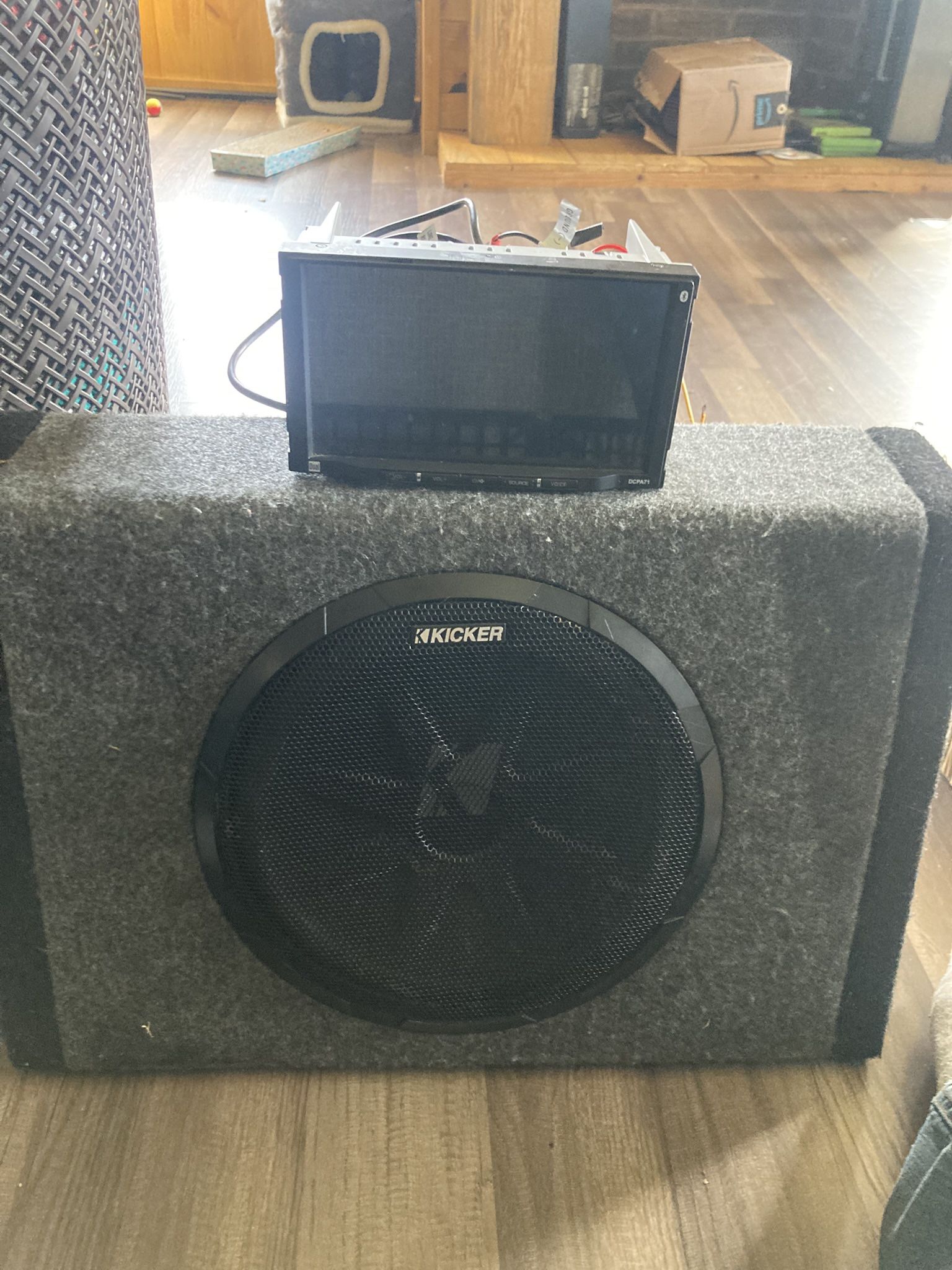 250watt Kicker Pro Comp And Dule Head Unit 
