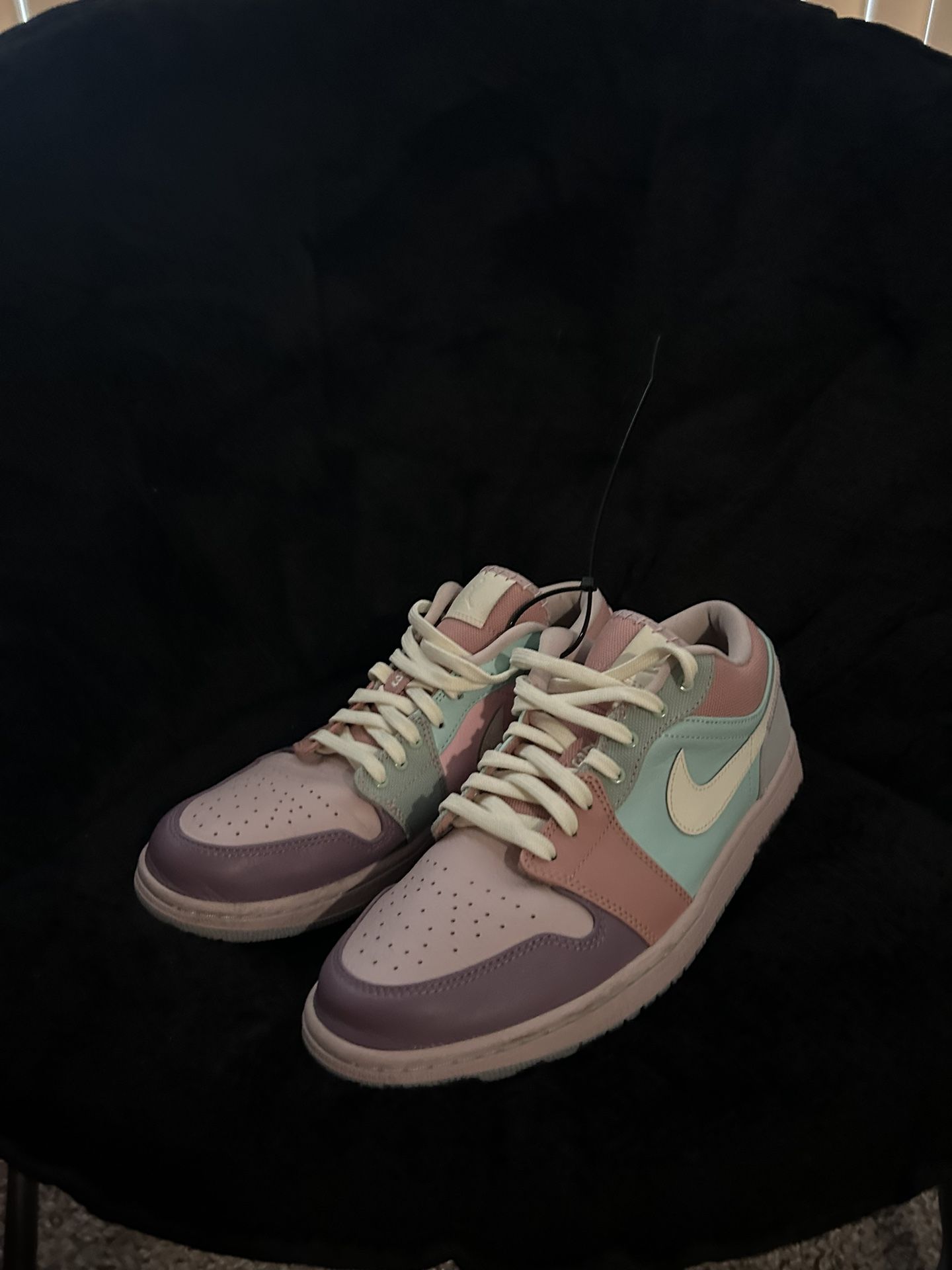 Jordan 1 Low Easter Pastel