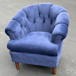 blue chair tufted mcm vintage velvet sofa mid century modern comfy Upholstered Sillones 