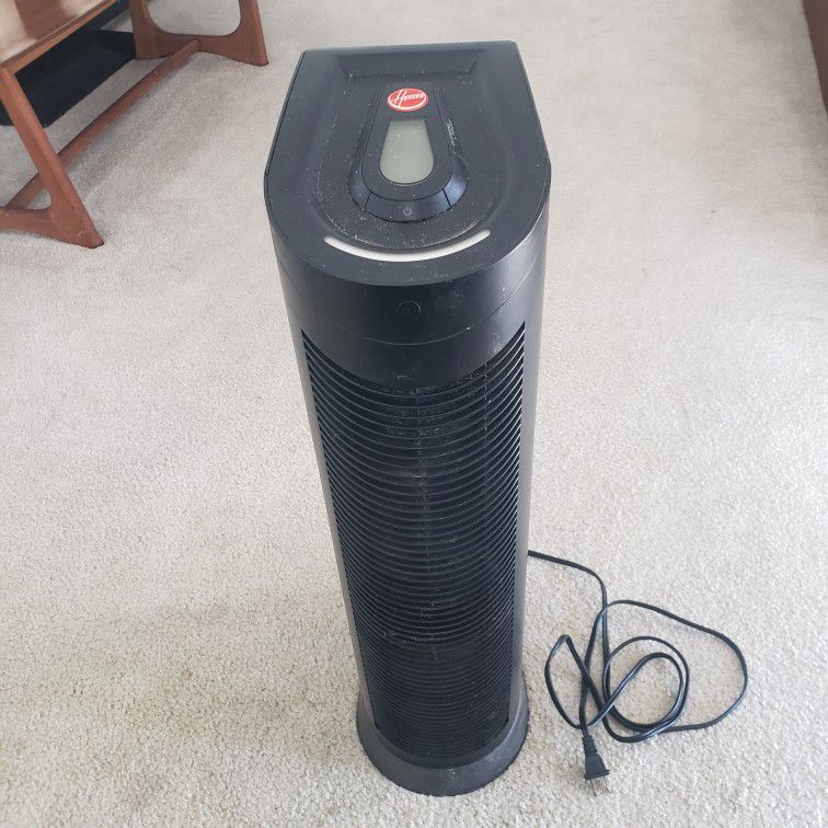 Hoover Model # WH10600. 600 Air Purifier. 