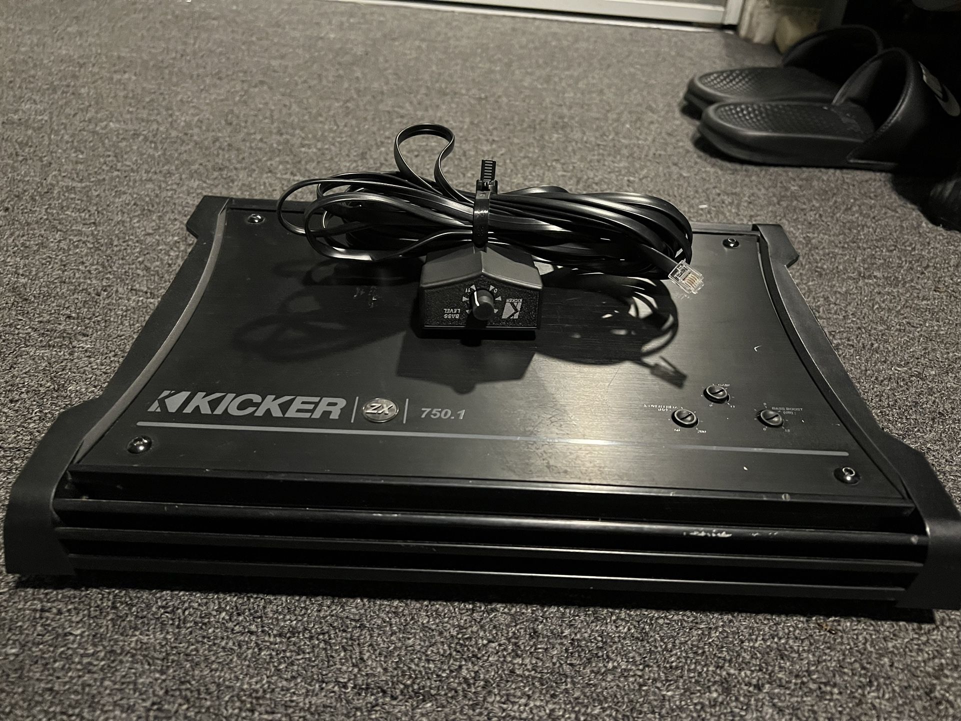 Kicker ZX 750.1 Mono Amp
