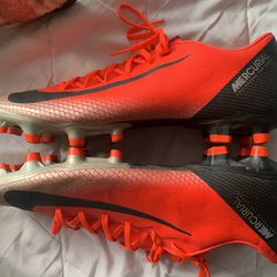 desastre Agotar Contratado Nike Mercurial Superfly CR7 Chapter 7 Soccer Cleats for Sale in Salinas, CA  - OfferUp